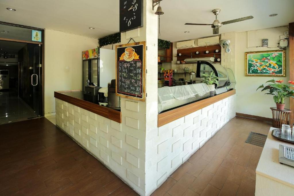 Tuban Torres Accommodation Kuta Lombok Exterior foto