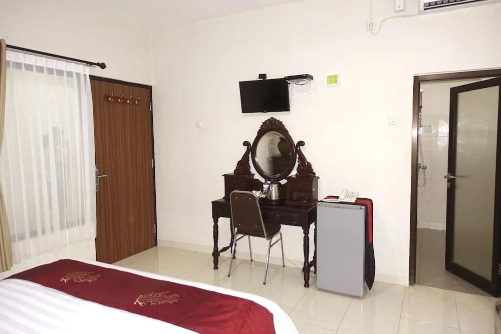 Tuban Torres Accommodation Kuta Lombok Exterior foto